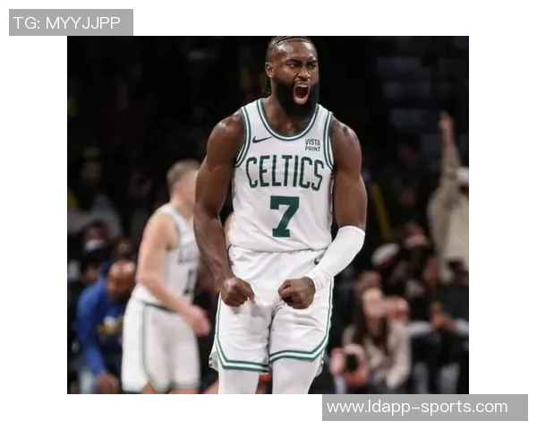 明天绿军客场挑战活塞杰伦布朗出战存疑怀特有望回归助阵